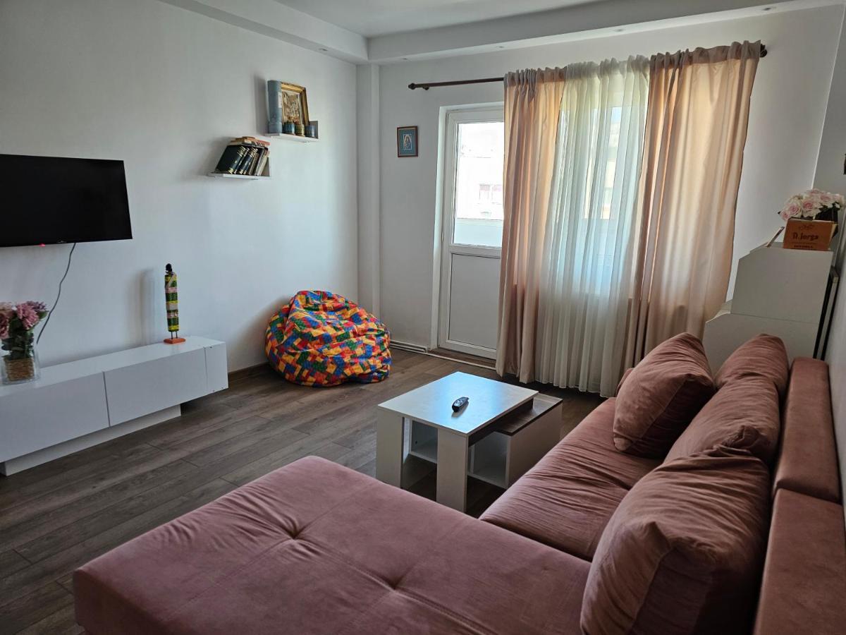 Apartament Near The Park Two Rooms Boekarest Buitenkant foto