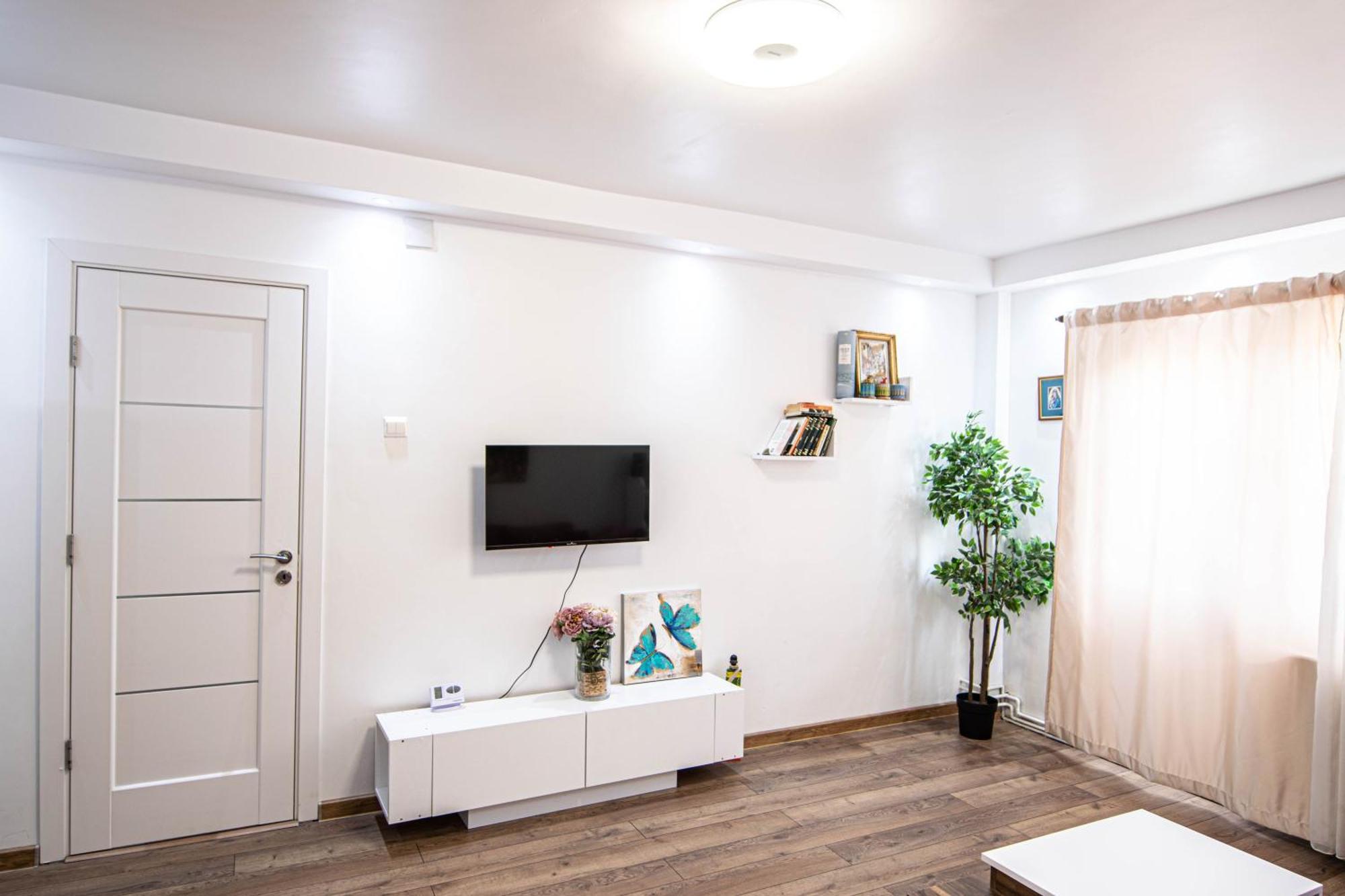 Apartament Near The Park Two Rooms Boekarest Buitenkant foto