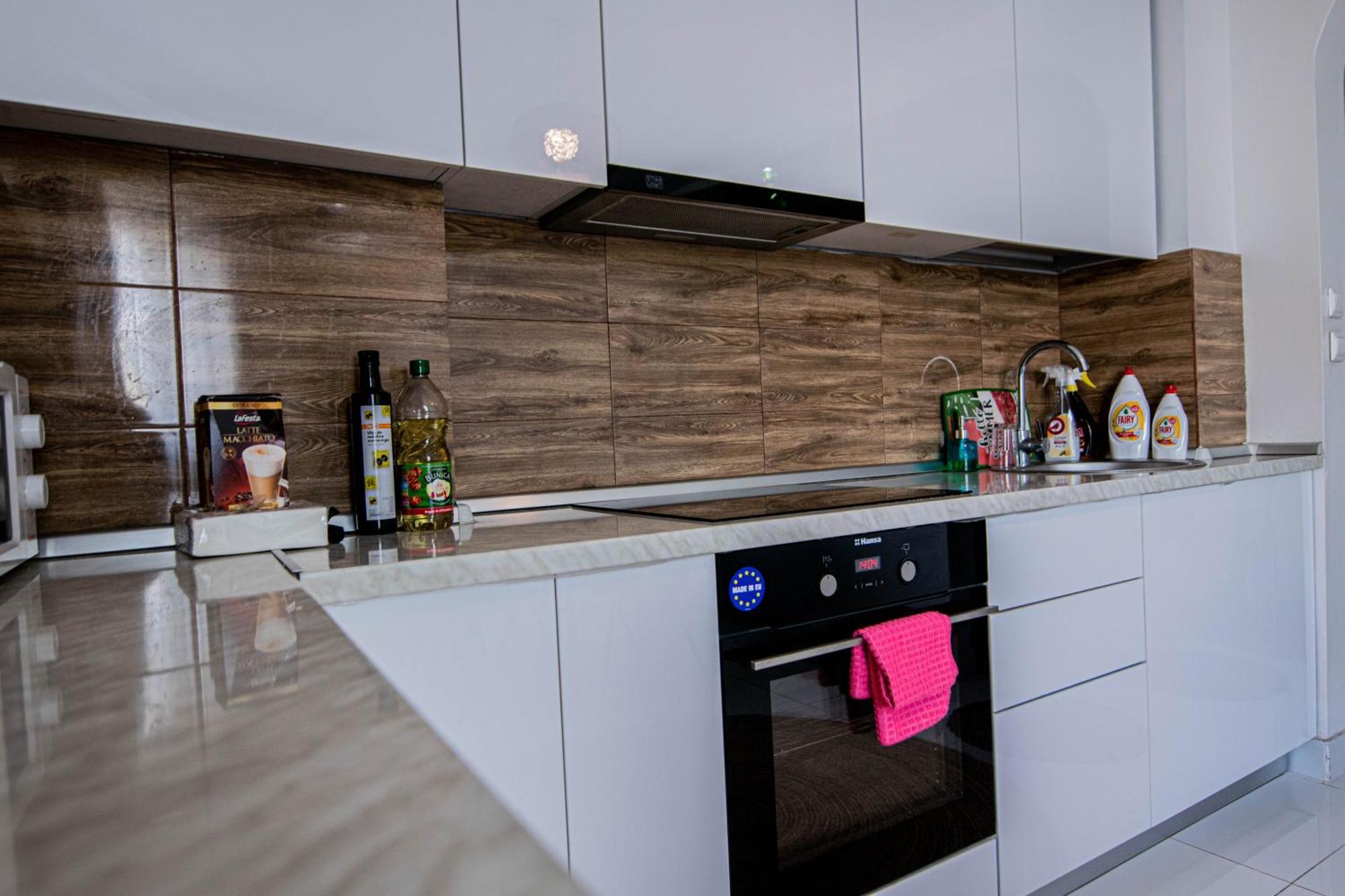 Apartament Near The Park Two Rooms Boekarest Buitenkant foto